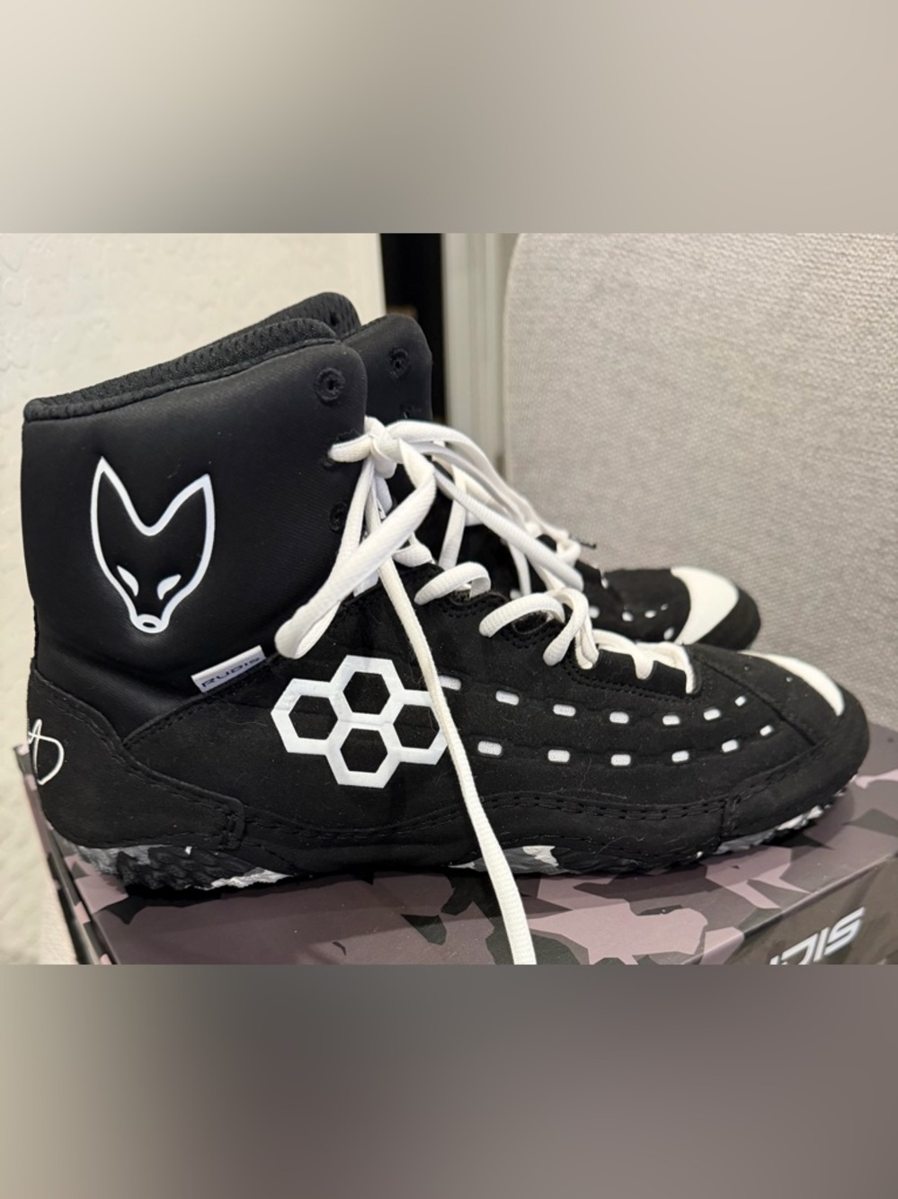 Rudis SF-Tbilisi Wrestling Shoes -Like New- Black on White - Picture 3 of 9